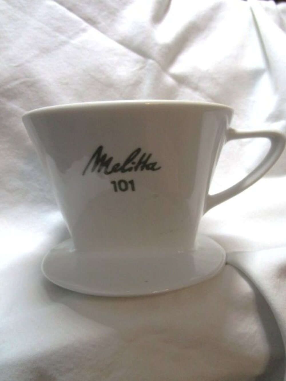 Vintage Melitta 101 Porcelain Coffee Dripper White Pour Over 3 Hole